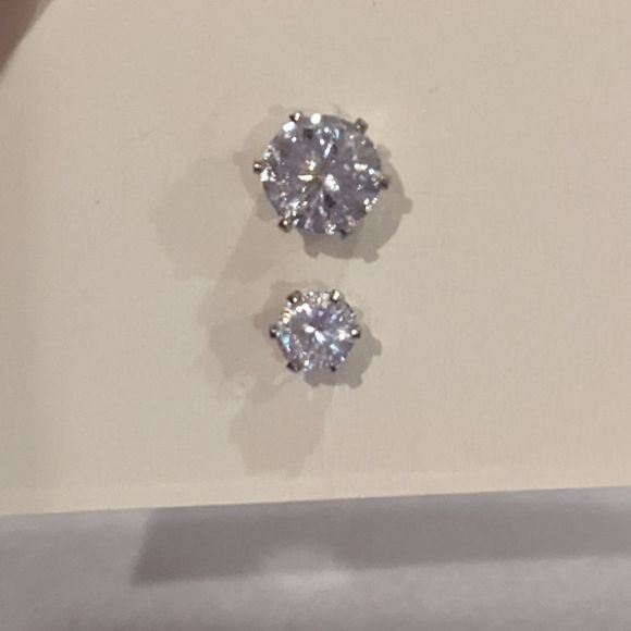 CZ Stud Earrings Mini XS 0.4cm - Picture 7 of 13